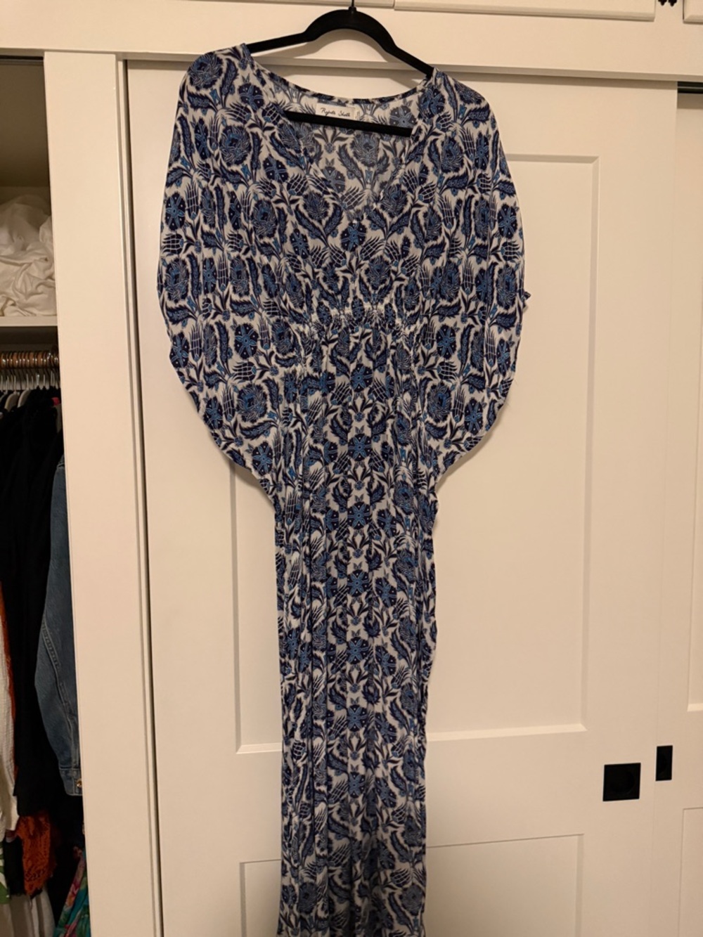 Anthropologie Rujuta Sheth Kaftan blue lotus print v neck dress size M/L